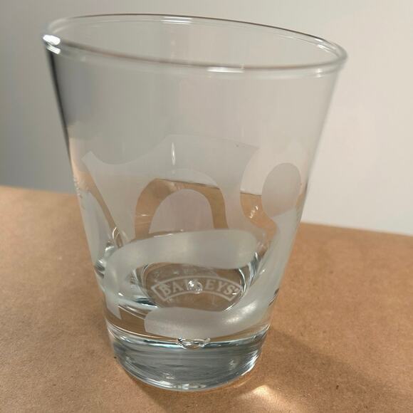 Bailey’s bar glass single etched bubble base - Irish Cream drink ware, barware - Picture 4 of 5
